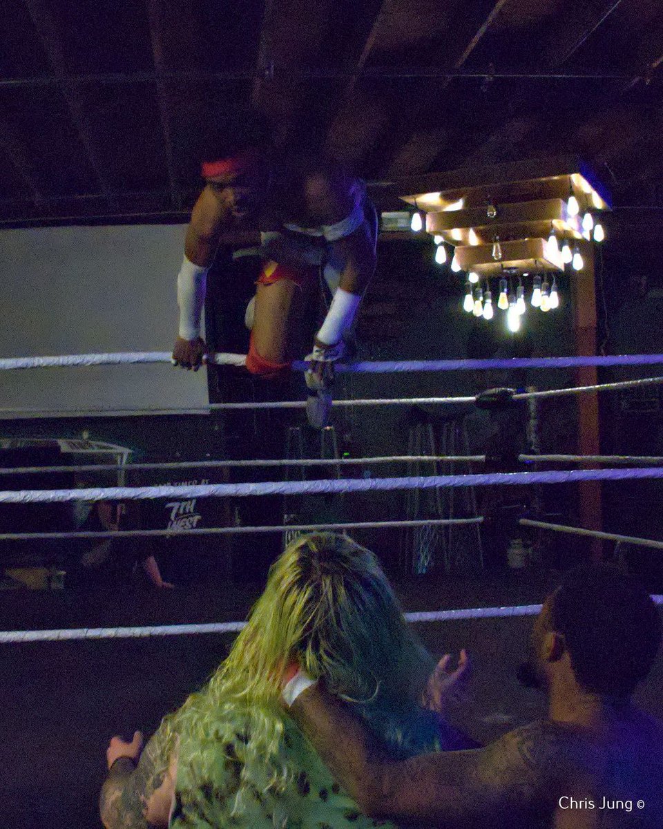 Rudo_Rampage's tweet photo. Ben Chozen can hit you from any direction!
#StonerU #wrestling  @StonerUdojo  @benchozen1 https://t.co/uO7an9MNbY