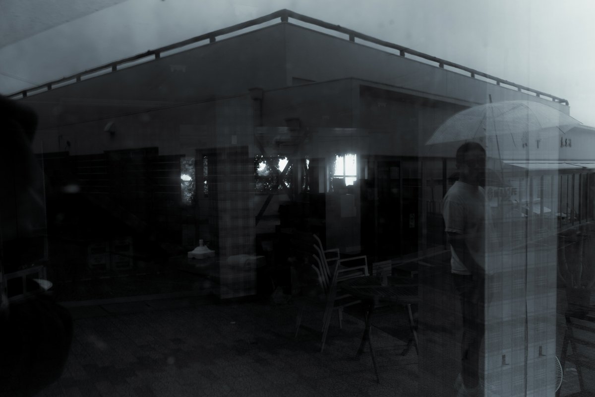 2b_eye's tweet photo. reflection / presence
 #canon  #photo  #Photography https://t.co/FDLDRI1tKJ