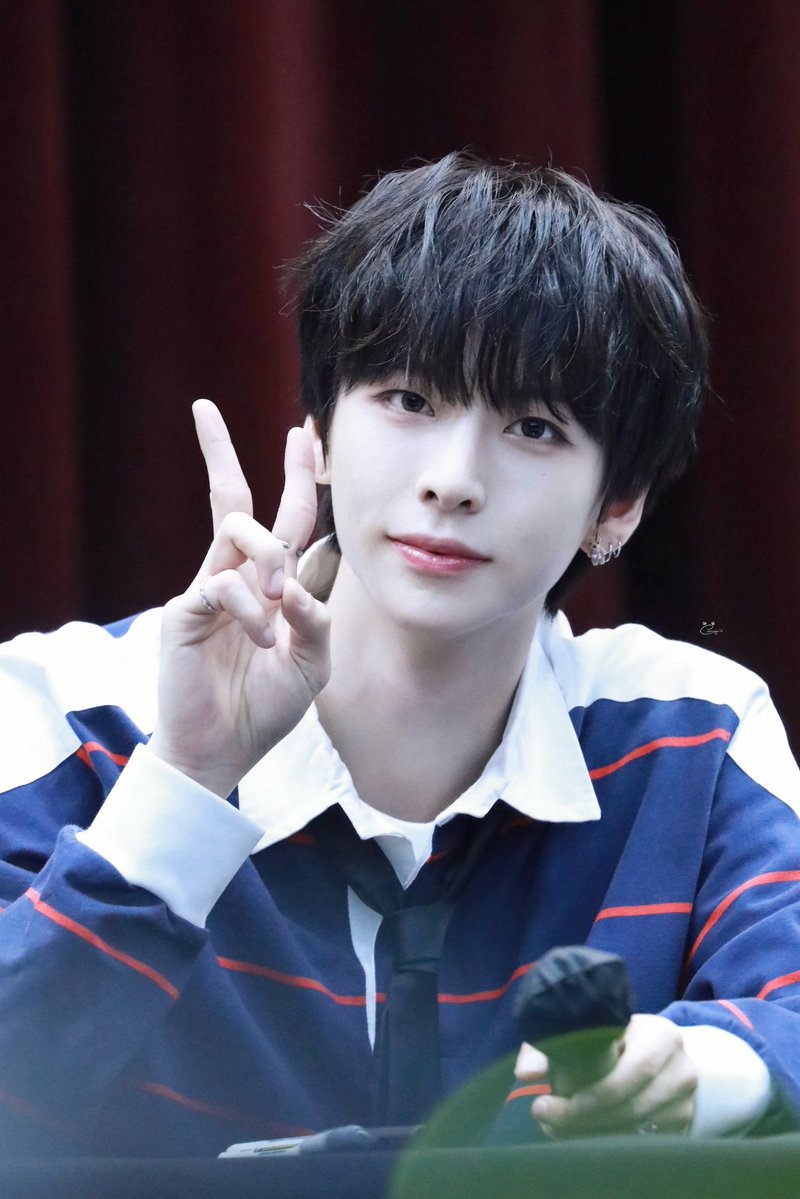 2everji1's tweet photo. 천사죠디생츄👼🏻✨🍣🎂
모든 걸 다 잘 하고있어서 고마워🤟🏻
언제나 행복만 가득하길❣️

#HAPPY_JIHO_DAY 
#앰퍼샌드원 #최지호 #지호 
#AMPERSANDONE #JIHO https://t.co/k9Ksvo4NH7