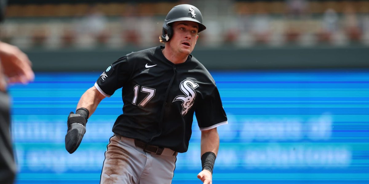 parthsplays's tweet photo. Sam Antonacci o1.5 HRR (Builder, -118)

- Holmes primarily a two-pitch pitcher to LHB, 35% 4SFB, 35% slider mix to lefties. Lefties have an xBA of .359 off that four-seamer vs. Holmes. 

- Antonacci expected to leadoff vs the righty, has an xBA of .372 vs RHP four-seamers. xBA of .353 vs RHP overall. Game total at 9.5 with juice on the over.

#GamblingX #DFS #FanDuel #DraftKings #MLB