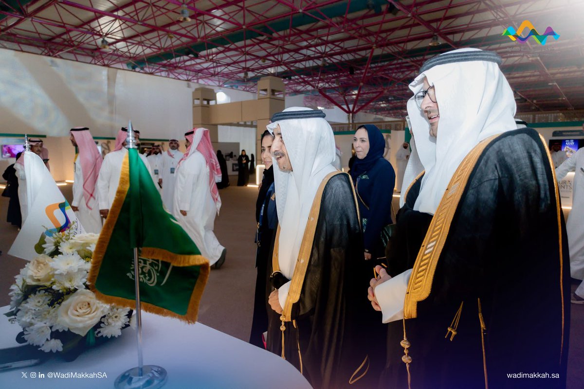WadiMakkahSA's tweet photo. جولة رئيس #جامعة_أم_القرى أ.د. معدي بن محمد آل مذهب ووكلاء الجامعة لجناح شركة #وادي_مكة في #ملتقى_المهنة_والابتكار 2026، للاطلاع على البرامج والمبادرات النوعية الداعمة للابتكار وريادة الأعمال وتمكين الكفاءات الوطنية. https://t.co/XcptOu9Sb7