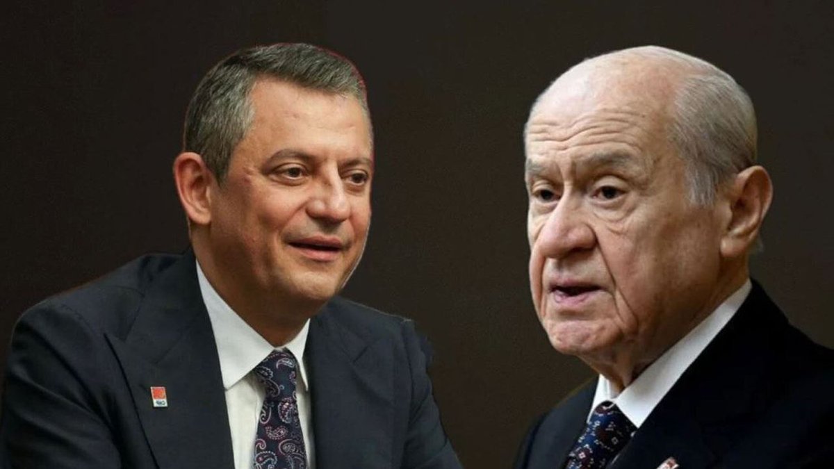MusaKula1388718's tweet photo. Devlet Bahçeli, Özgür Özel'e ne demek istiyor?
Devlet Bahçeli'nin demek istediği 'saltanatımıza dokunma.' https://t.co/LFowKdDjcZ