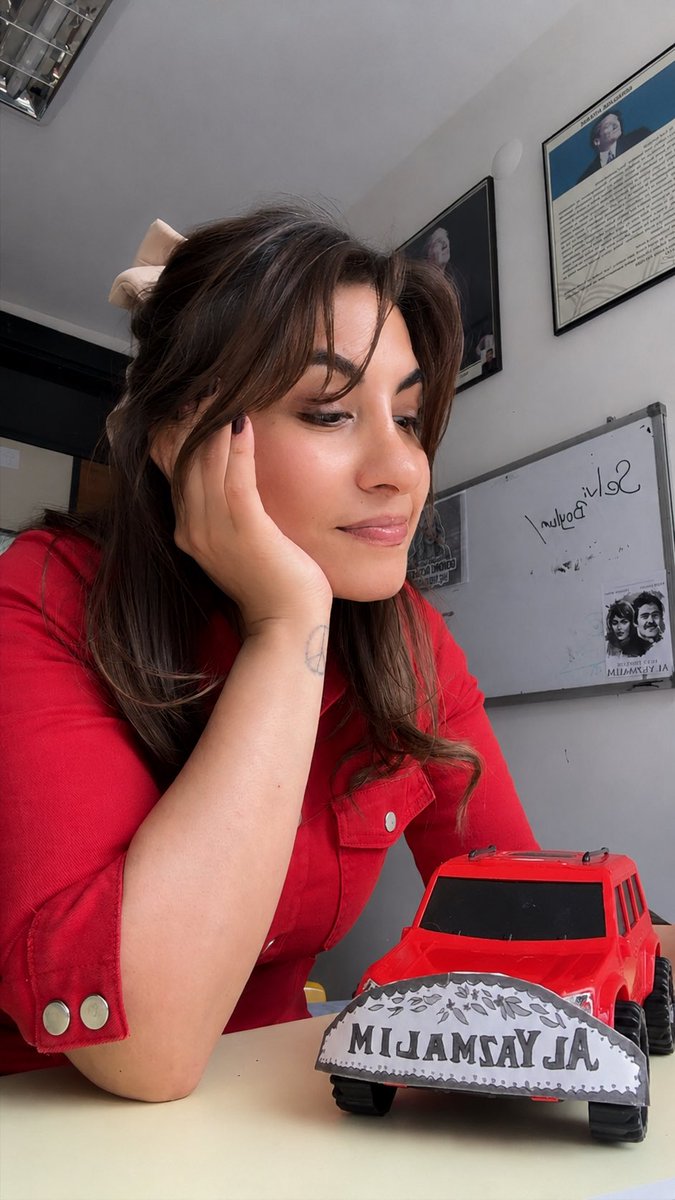 CananSatc's tweet photo. “Sevgi neydi?” https://t.co/4B0chFStT8