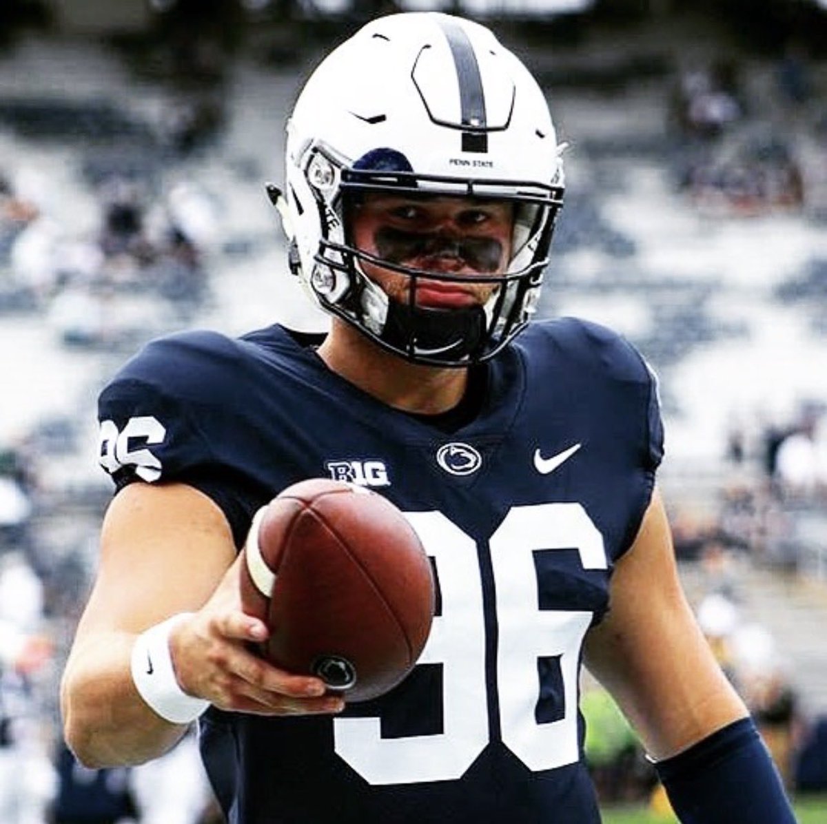 basicblues's tweet photo. Terrible news circulating now that former Penn State long-snapper Kyle Vasey (2014-18) was severely injured in a hit-and-run accident by a driver on a suspended license in Colorado last week. 

Vasey suffered multiple fractures and has already undergone six surgeries. His fiancée died in the crash. 

You can support the GoFundMe recently started by the Vasey family below ⬇️