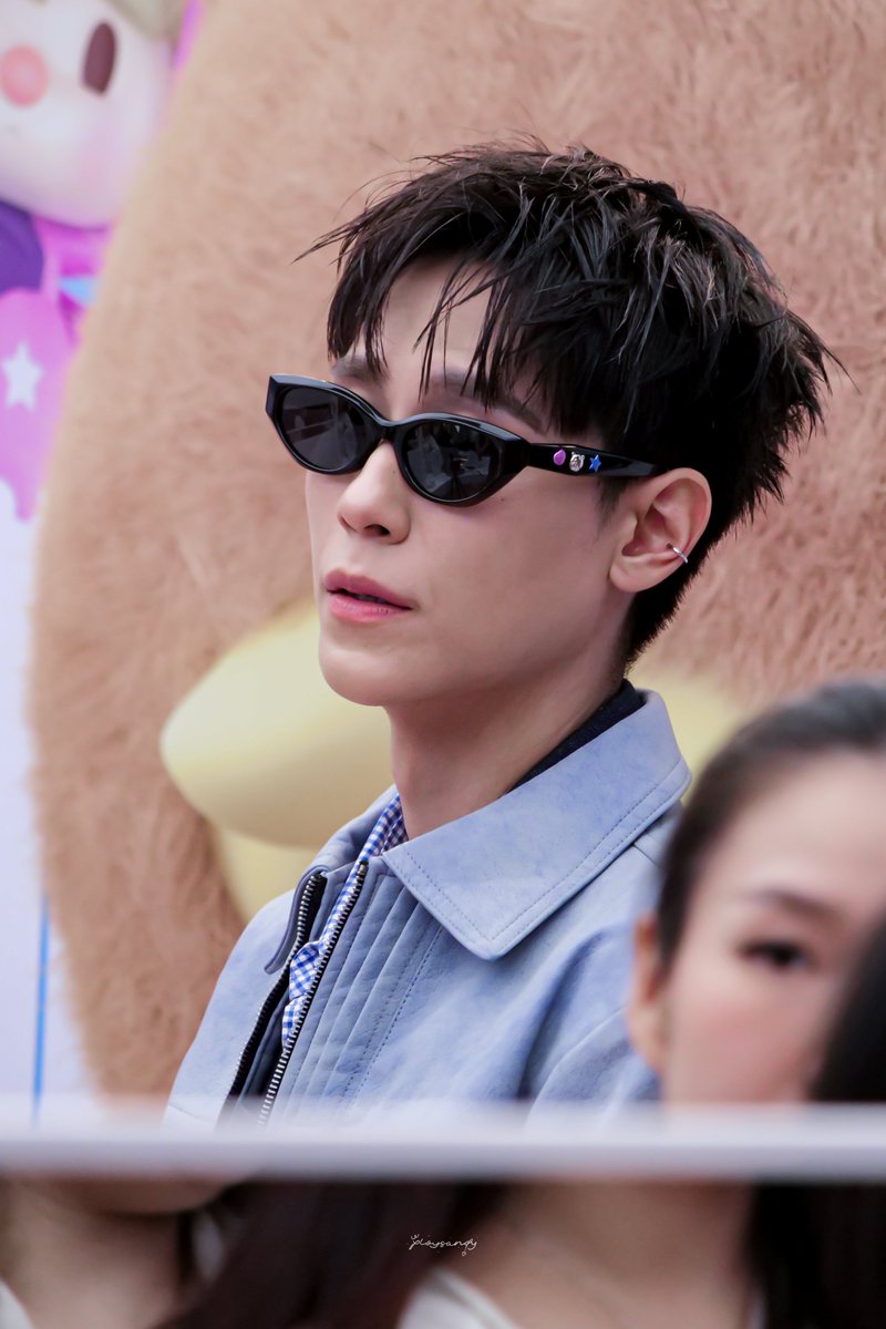 ploysandy_'s tweet photo. พิเนียร์ 9 นาฬิกาดิ waaa 🔥🔥🔥

@jnnrrs  ₊˚⊹♡  

JUNIORMARK LENSKART POPMART

#LenskartTHxJuniorMark
#junniorrs  #JuniorMark https://t.co/UHNYMB95u4