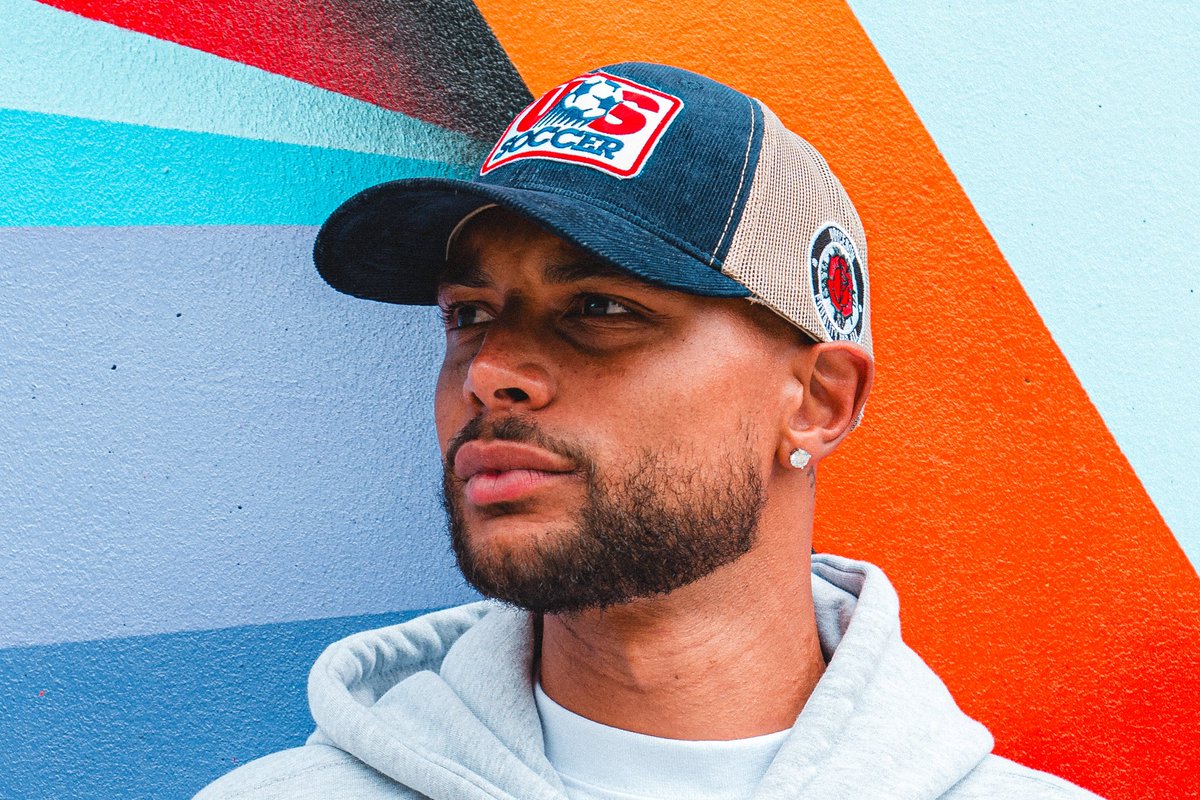 VOYCENOW's tweet photo. Ready for this weekend 🇺🇸🌹

Every purchase from this collection goes into providing equal access to resources and opportunities for at risk youth across the United States!

Shop the full collection at https://t.co/2xy46YLrkF 🔗 https://t.co/ImdXNHKl8S