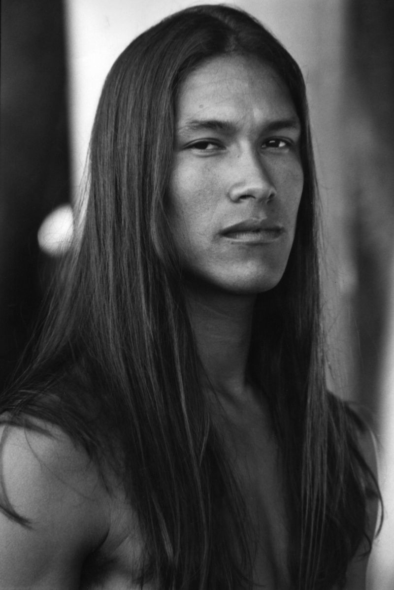 archeohistories's tweet photo. Traditionally, long hair was always a symbol of masculinity. All of history's great warriors had long hair, from the Greeks (who wrote odes to their heroes' hair) to the Nordic, from the American Indians (famous for their long shiny hair) to the Japanese. And the longer and beautiful the hair was, the more manly the warrior was considered. Vikings flaunted their braids and samurai wore their long hair as a symbol of their honor (they cut their braid when they lose honor).

When a warrior was captured, his mane was cut to humiliate him, to take away his beauty. That custom resumed in what is today military service. There when new soldiers begin their training the first thing they do is cut their hair to undermine their self-esteem, make them submissive and make them see who's boss.

The Romans were the ones who "invented" short hair so to speak, between the 1st-5th Centuries AD. In battles they believed this gave them defensive advantages, since their opponents couldn't grab them by the hair. This also helped them to recognize each other in the battlefield. 

Short hair on men is a relatively new "invention" that has nothing to do with aesthetics. But today we often see men being humiliated, sometimes called "gay" for wearing long hair, not knowing that short hair is actually the "anti-masculine" and is a repressive social imposition, while long hair symbolizes freedom.

📷 : Rick Mora, a Native American actor and model of Yaqui and Apache descent. He is recognized for his work in film and photography, often highlighting traditional masculinity.

© Reddit

#archaeohistories