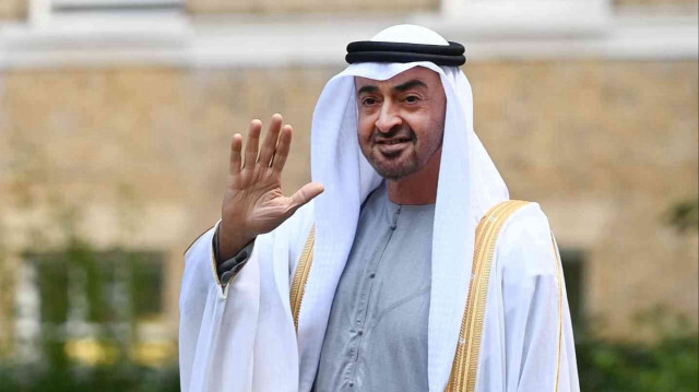 MarioNawfal's tweet photo. 🇮🇱🇮🇷 According to Kan News, $3 billion in Iranian assets just flown from Abu Dhabi to Tehran, in exchange for Iran halting attacks on Israel and Israel stopping strikes on Lebanon.

Straight-up bribery to buy a ceasefire.

The US and Qatar reportedly facilitated the deal with guarantees. After weeks of missiles, blockades, and civilian deaths, money talks louder than “maximum pressure.” 

Is this how de-escalation actually happens in the real world? With suitcases of cash? 

Anyway, Lebanon is still being attacked like nothing happened. 

Writer: Oliver