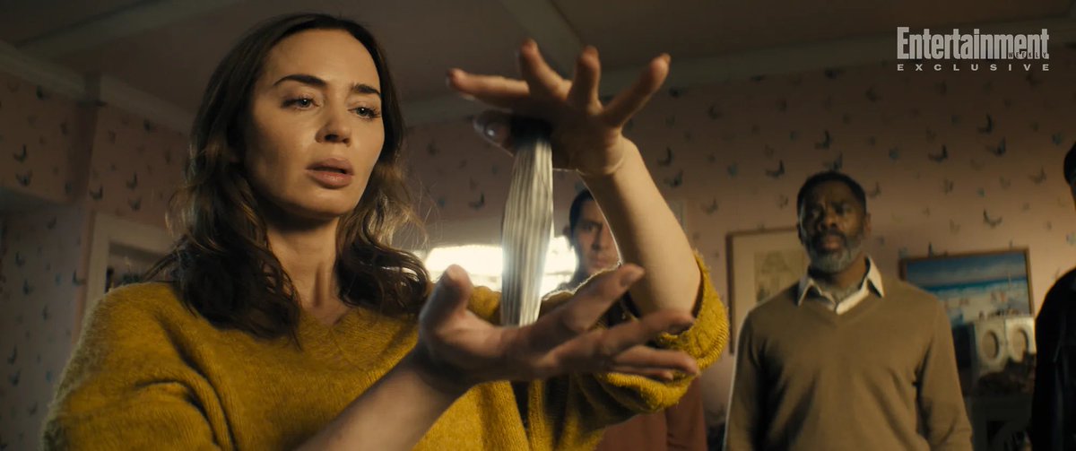 FilmUpdates's tweet photo. New look at Steven Spielberg’s ‘DISCLOSURE DAY,’ in theaters June 12.

(Source: https://t.co/vx9kdPhFuy) https://t.co/HTcWm9J5co