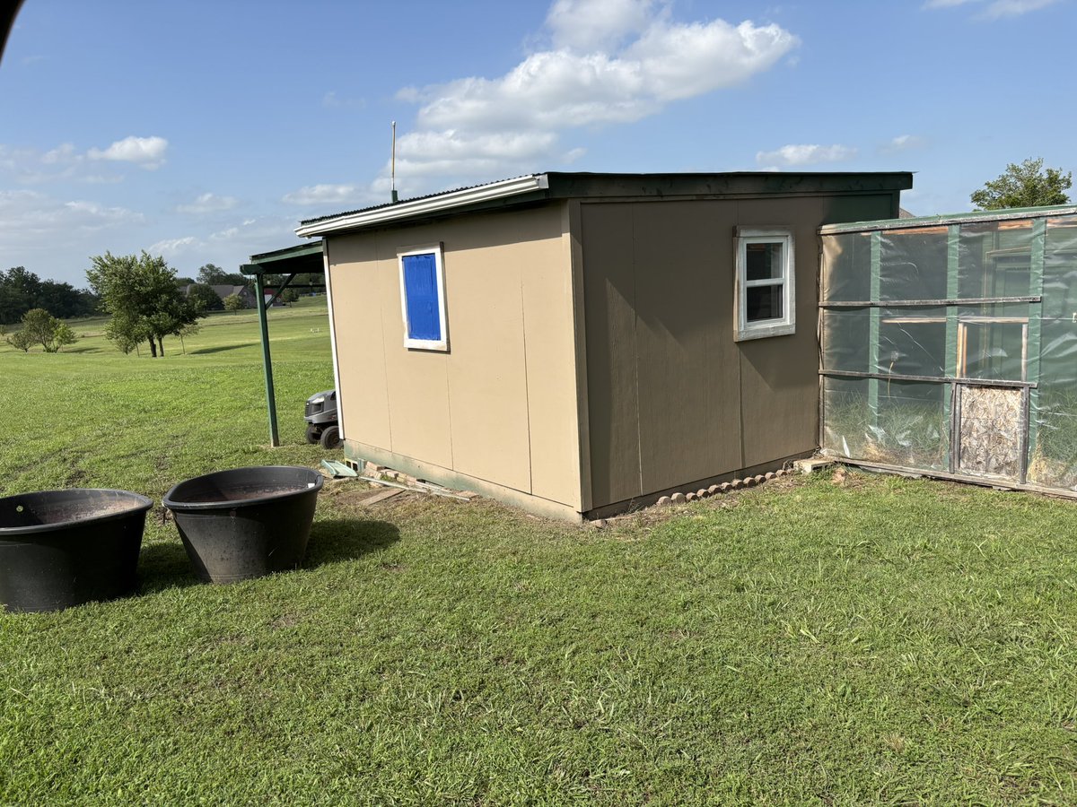 ShipwreckVF's tweet photo. Where’s he been what has been up to? Good questions, I am learning to paint. Some of the buildings on the property needed a new look. A green house doesn’t have to be green. https://t.co/BNCpocQVdr