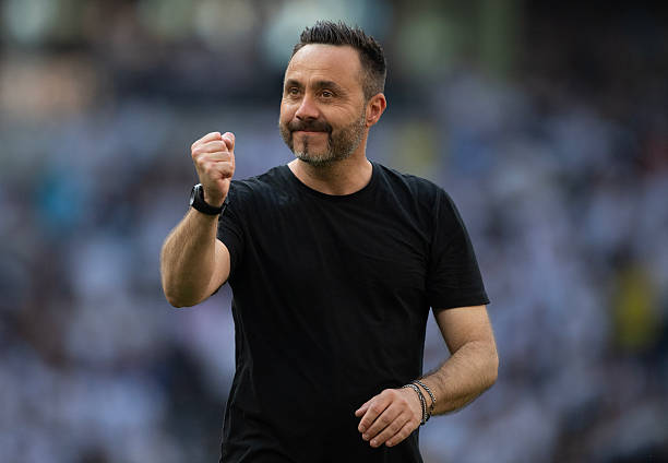 SpursInsight_'s tweet photo. 🚨🗣️ Van de Ven on De Zerbi’s message to him:

"He literally said to me: 'I am going to need you very badly during this period and I am going to have to rely heavily on you.'"

"I had to become even more of a leader, even though I was still young."

@VoetbalPrimeur | #COYS #THFC https://t.co/7slbUcTIcT