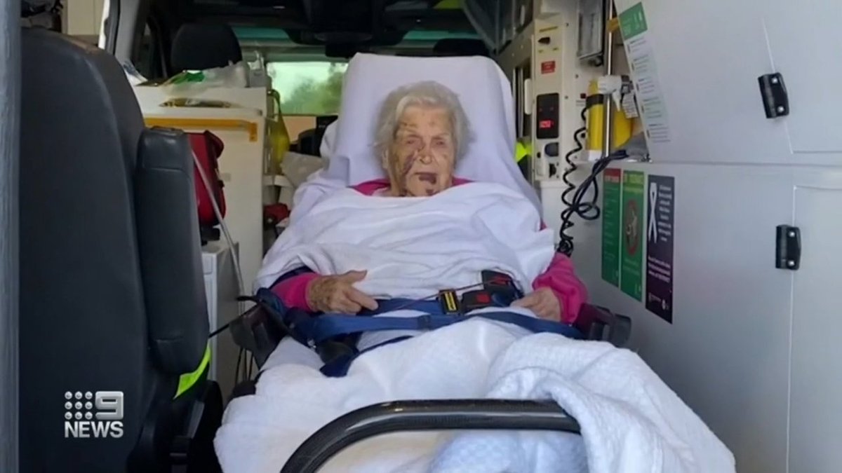 LtDickDowling's tweet photo. Poor Granny ES got her gap filled https://t.co/VDbUwb5LEP