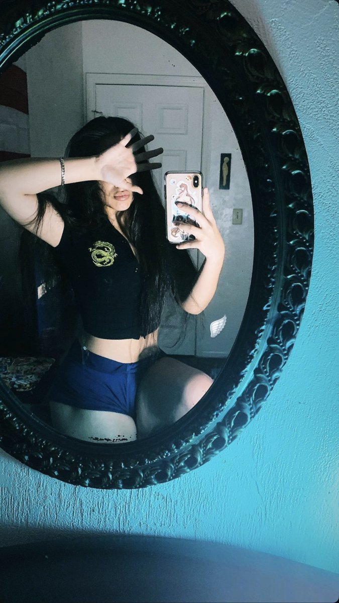 d3cayedD0ll's tweet photo. 👋🏽😚 https://t.co/xA457ICxxY