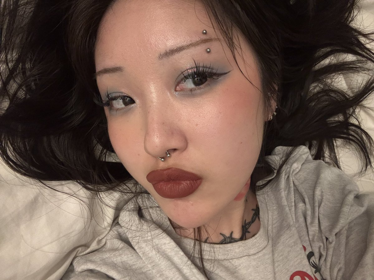 machinesparrow's tweet photo. wearing baby blue eyeshadow with red glitter every day https://t.co/G7x0unp2gk