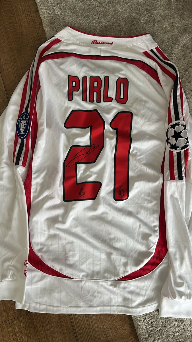 _ROMemorabilia_'s tweet photo. Signed Kaka and Pirlo AC Milan 2007 Champions League winners shirts (not match worn to be clear) with Certificate of Authenticity ✍️

The shirts can be framed with 2 photos of your choice and name plaque or framed with no photos and no name plaque 🖼️ https://t.co/cykgPw77Uc