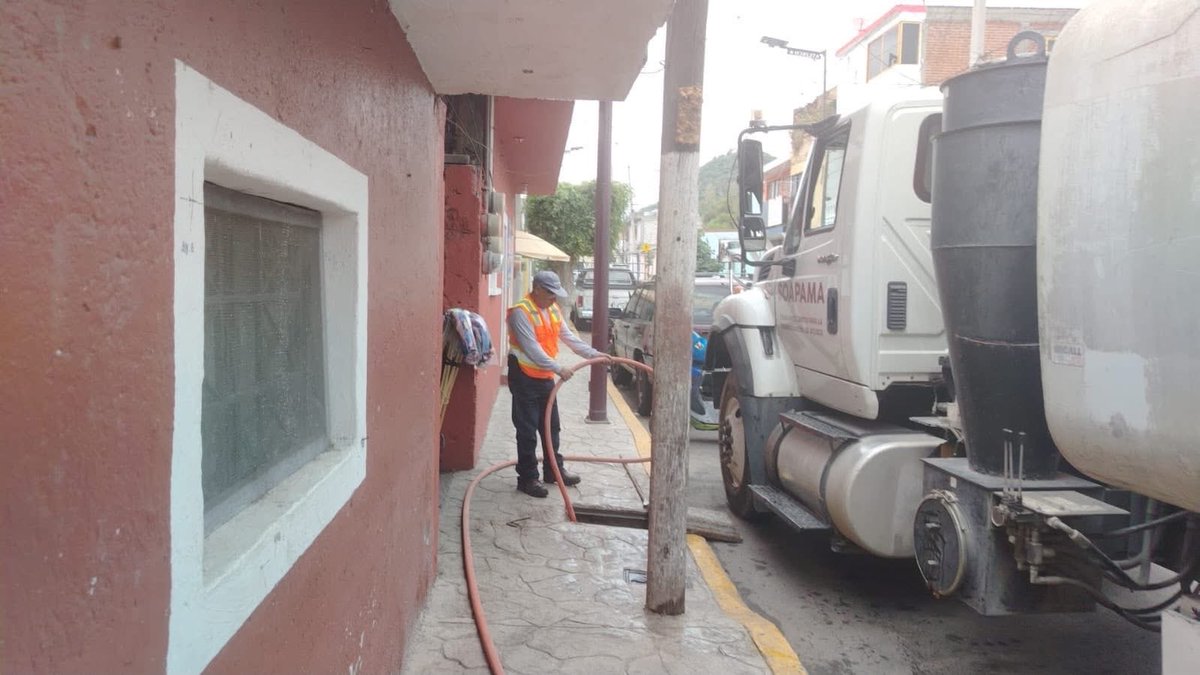 SOAPAMA's tweet photo. 🌀 Calle Aquiles Serdán 612, Col. Revolución. 
🌀 Calle Ricardo Flores Magón, Col. El León. 
🌀 Boulevard Volcanes, Col. El Popo. https://t.co/7ii3WmlRWH