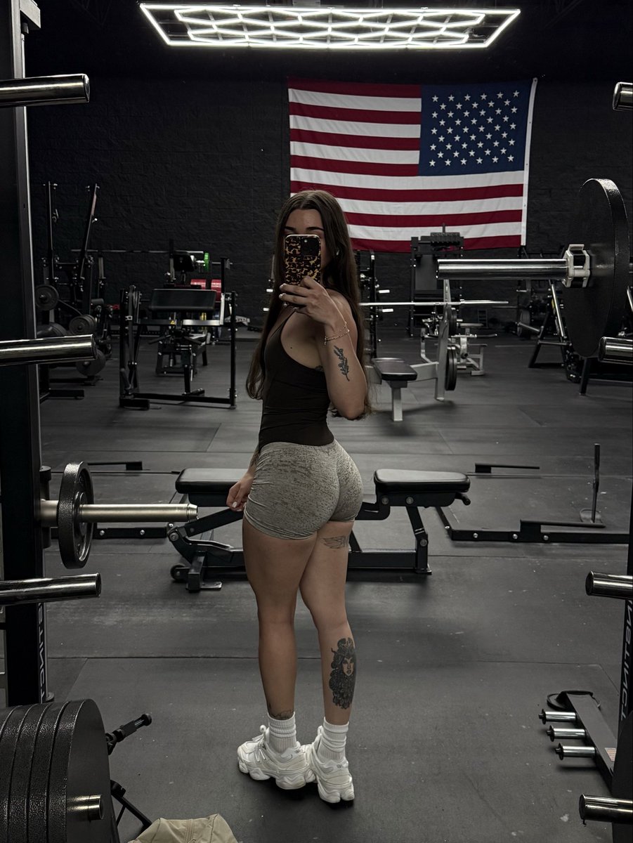RuhlBrandi's tweet photo. Follow my insta ❤️ brandifitt #gymgirl #workoutvideos #girlswholift #of #onlyfans #onlyfansmodel https://t.co/m5avrx9anG