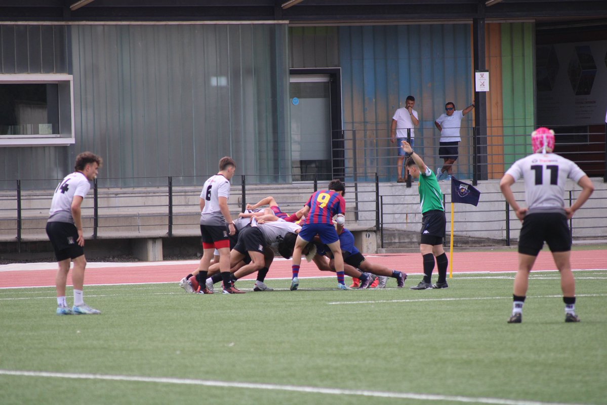 buc1929's tweet photo. La nostra categoria S18 s’ha proclamat campiona de la Copa d’Or del Campionat de Catalunya de 7’S després d’un torneig espectacular, ple de compromís, intensitat i molt bon rugbi🏉

Enhorabona a tots els jugadors, staff, famílies i afició que heu format part d’aquest èxit🖤 https://t.co/JWnPlomscX