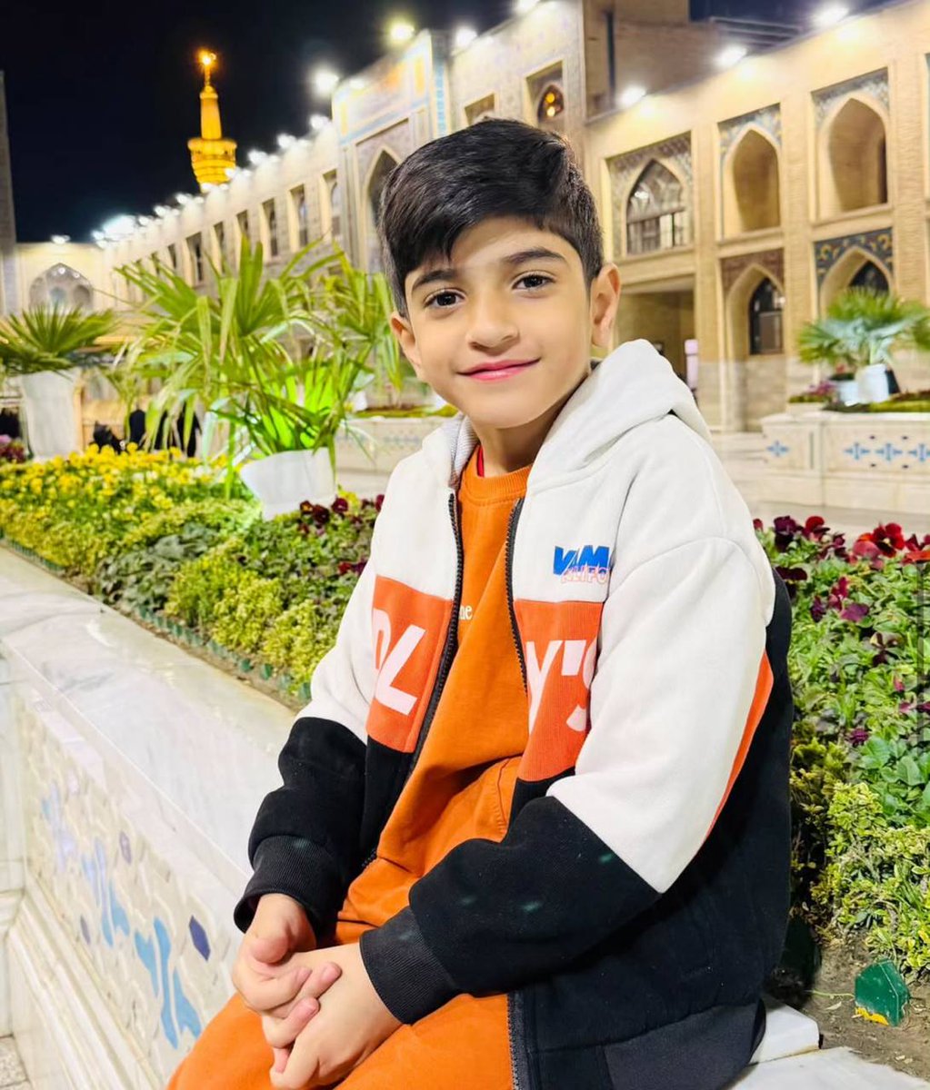 zahra__773's tweet photo. ولی خیلی زود بود “شهید” کنار اسمت بیاد محمدرضا جان 😭💔

شهید مدرسه شجره طیبه میناب https://t.co/1dPcaKlFAH