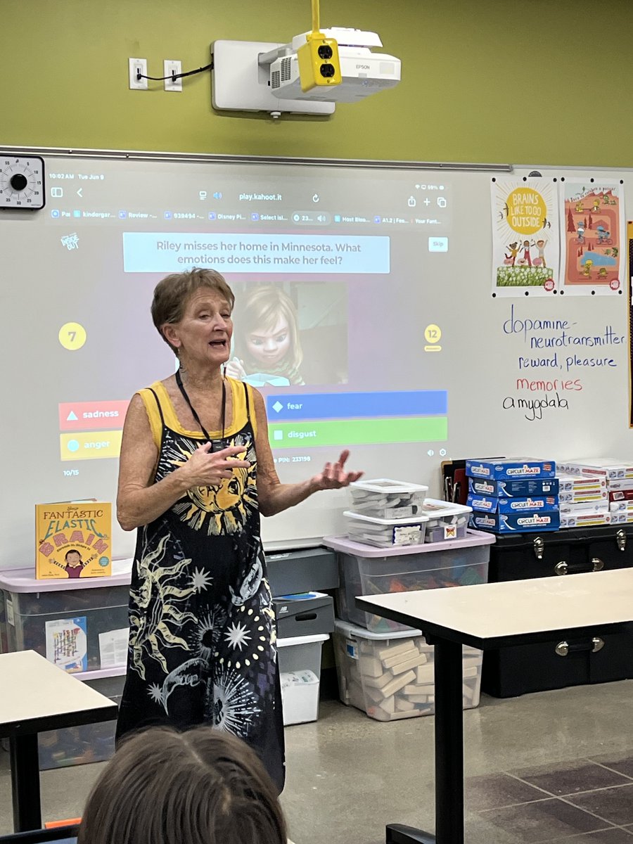 SVVSummerLaunch's tweet photo. The theme at Eagle Crest is “Brain Power: How We Help Our Brains Grow.” Learning today about the amygdala in STEM, how ADHD impacts the brain (while focusing on comprehension, and how the brain sees color during an ELA activity. Great learning! ⁦@SVVSD⁩ @SVVSSUPT https://t.co/5WOkCrltT6