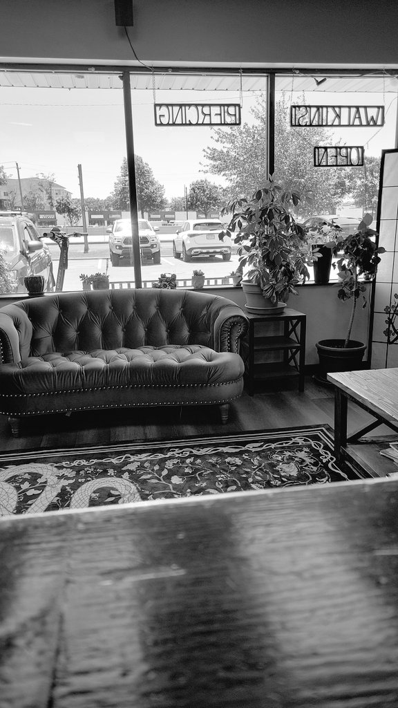 ThatFknGuy4420's tweet photo. Made it to the shop
12-8pm isnt too bad
Hoping for a busy Tuesday
#ProfessionalPiercer #LongIslandPiercer https://t.co/U4PCfNHmOy