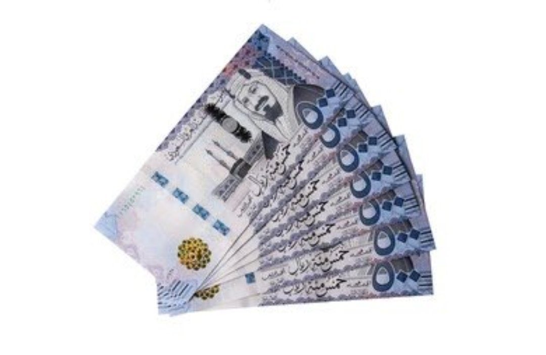 aabxhe's tweet photo. كن صريحاً ❓🤔🧐

4 مليون ﷼ سعودي 
هل يمكن للمبلغ .. أن يحل كل مشاكلك 💵💰

أ. نعم // ب. لا https://t.co/CiB2xBlL8q