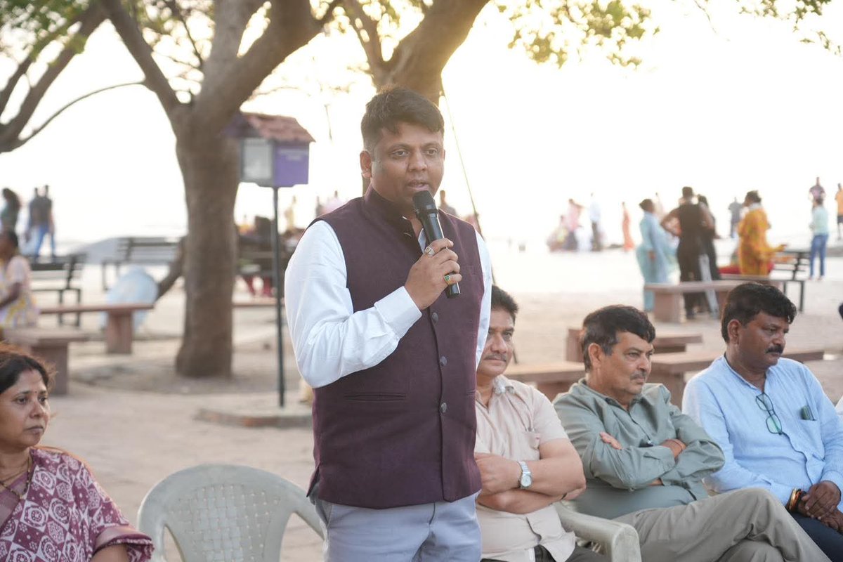 dhaval241086's tweet photo. તિથલ બીચ ખાતે આજે “પ્રગતિપથ યાત્રા: ૧૨ વર્ષ વિશ્વાસના, વિકાસના અને જનકલ્યાણના” અંગે બેઠક યોજી વિકાસયાત્રાના વિવિધ આયામો, જનકલ્યાણકારી યોજનાઓ અને રાષ્ટ્રનિર્માણના સંકલ્પ અંગે વિસ્તૃત ચર્ચા કરી.

માનનીય વડાપ્રધાન શ્રી @narendramodi સાહેબના દુરંદેશી નેતૃત્વ હેઠળ છેલ્લા ૧૨ વર્ષોમાં દેશે વિકાસ, સુશાસન અને લોકકલ્યાણના અનેક નવા કીર્તિમાન સ્થાપ્યા છે. આ જનકેન્દ્રિત વિકાસયાત્રાને વધુ વેગવાન બનાવવા સૌએ સાથે મળીને કાર્ય કરવાનો સંકલ્પ વ્યક્ત કર્યો.
