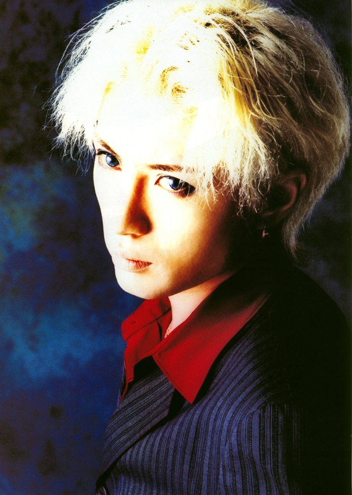 lish0704's tweet photo. 【#GACKT の軌跡】

1999年6月10日
「ARENA37℃ 1999年7月号 No.202」🎉

「Gacktを抱きしめてー」
Part.1　ロング・インタビュー
Part.2　男の美学探求『Gacktのこだわり』 https://t.co/E27Y2tJ9jR