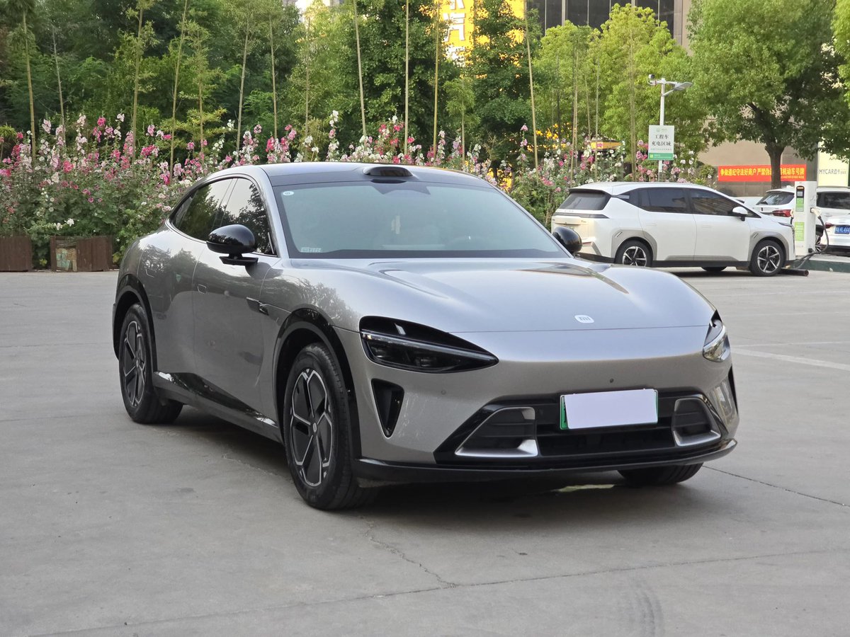 kings_autoso's tweet photo. 2025 Xiaomi YU7 AWD Pro ⚡🔥

Only 11,000KM driven.

🚚 Estimated Doorstep: ₦68.1M

A premium all-electric SUV delivering 496PS, AWD performance and an impressive 770KM range.

Loaded with Xiaomi's latest smart technology, luxury features and futuristic design.

✅ AWD
✅ 770KM Range
✅ 496PS Performance
✅ Premium Smart Cockpit

Direct from China 🇨🇳

DM for details