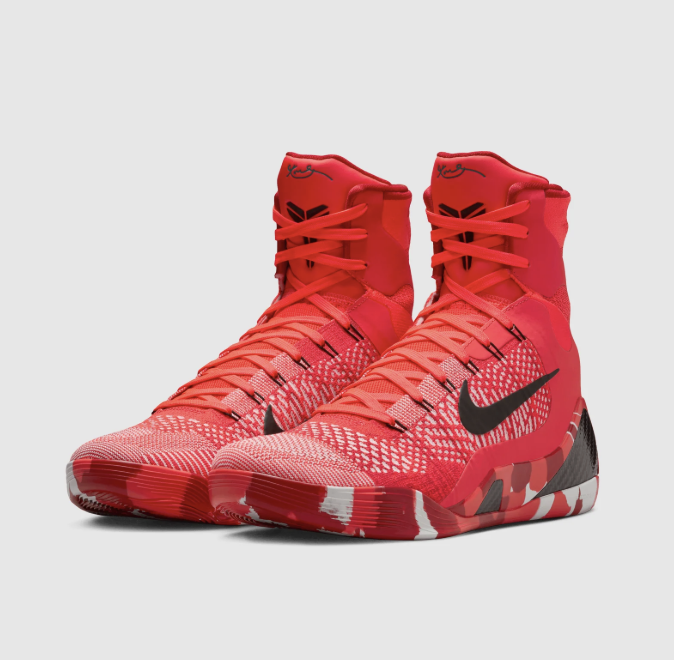 JustFreshKicks's tweet photo. THROWBACK: After missing the Lakers Christmas game in 2014, Kobe Bryant met a young high school player named Jalen Brunson

Kobe gifted him the Kobe 9 Elites he would've played in, and Brunson went on to win his team’s holiday tournament while wearing them ❤️🐍 https://t.co/pCgdN0CrPm