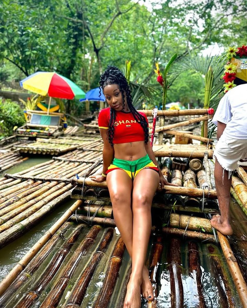 swimsbydidi's tweet photo. A LOT CAN HAPPEN IN 12 DAYS 👀🇬🇭
WE STILL HAVE 532 GHANA TOPS LEFT TO SELL, AND EVERY ORDER HELPS US GET CLOSER❤️
20% OFF ALL GHANA TOPS
✨ BUY 2, GET 5% OFF
✨ BUY 3, GET 10% OFF
✨ BUY 4, GET 1 FREE

SEND THIS TO SOMEONE WHO STILL NEEDS A GHANA TOP🫵🏾 | https://t.co/0RMwgFyrUx https://t.co/9LQoqBRsSJ
