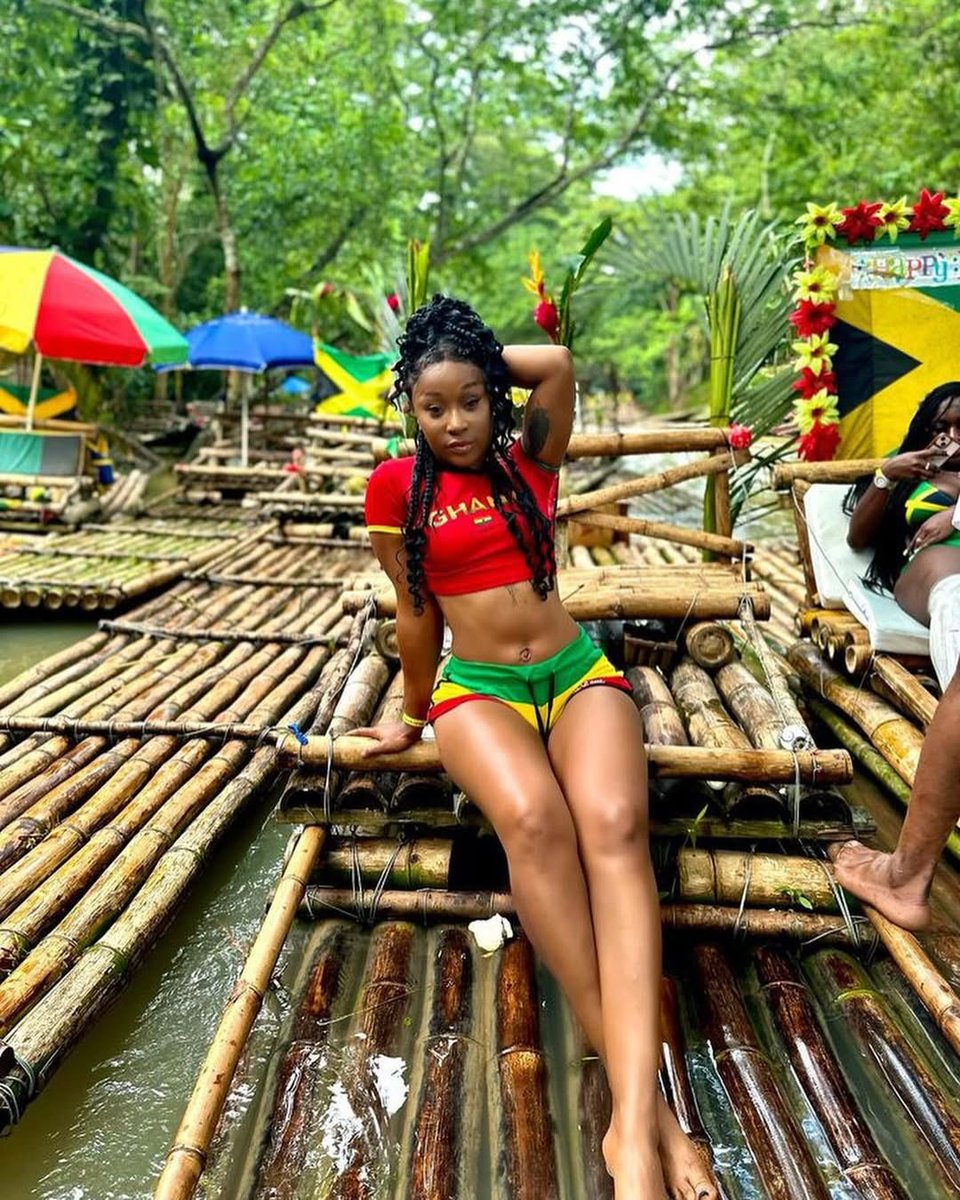 swimsbydidi's tweet photo. A LOT CAN HAPPEN IN 12 DAYS 👀🇬🇭
WE STILL HAVE 532 GHANA TOPS LEFT TO SELL, AND EVERY ORDER HELPS US GET CLOSER❤️
20% OFF ALL GHANA TOPS
✨ BUY 2, GET 5% OFF
✨ BUY 3, GET 10% OFF
✨ BUY 4, GET 1 FREE

SEND THIS TO SOMEONE WHO STILL NEEDS A GHANA TOP🫵🏾 | https://t.co/0RMwgFyrUx https://t.co/9LQoqBRsSJ