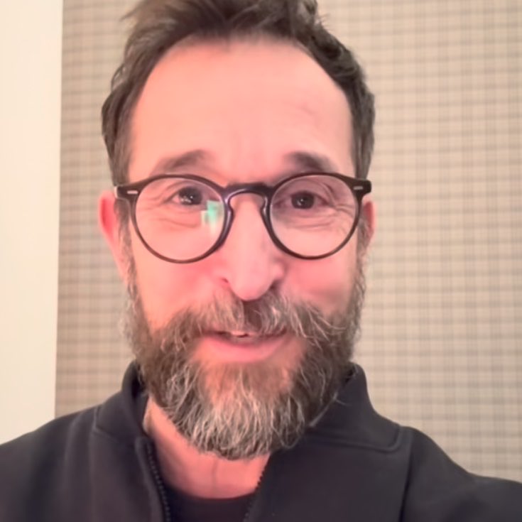 thepittbunnies's tweet photo. IM UNWELL, IS THAT HIS HAIR AND BEARD FOR S3???? https://t.co/SfelmSann7