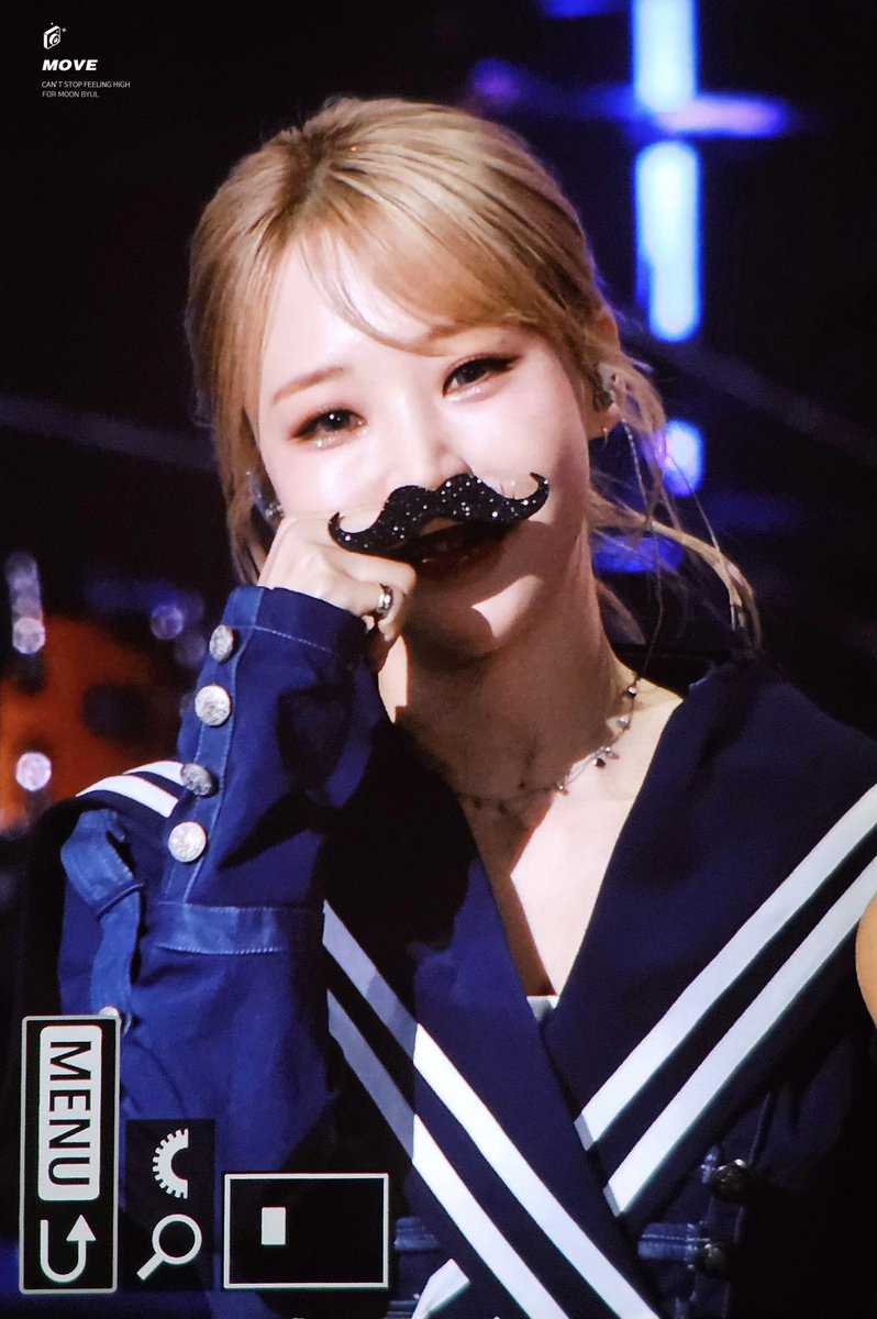 Byul2_hamster's tweet photo. 머리색도 비슷해서 미치겠음…
문별이 나이 먹뱉했지😭

2026                                  2022 https://t.co/6FhWNLEYNO