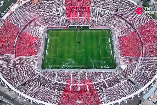 Alfred_075's tweet photo. @fela1899 Club de mierda River? Das pena, jugás un campeonato de dos equipos y generalmente te garcha Peñarol . Seguí creyendo que son la segunda selección del mundo, ojalá nos crucemos en el Mundial para volver a cojerlos como en 1986. Tu última Copa es en blanco y negro!!! jajajajajajaaa https://t.co/L9ohUrASL2