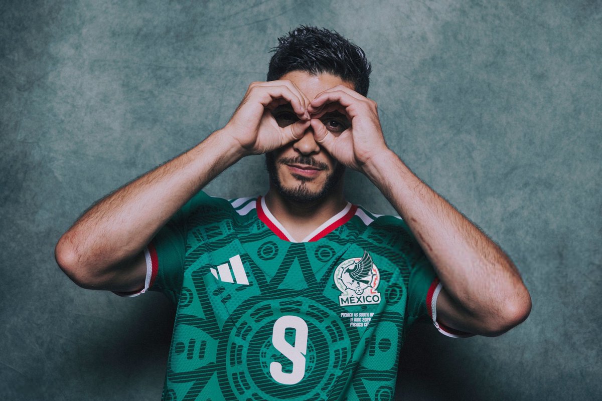 i3merz's tweet photo. Raul Jimenez #FIFAWorldCup https://t.co/KuMZLlwIIZ