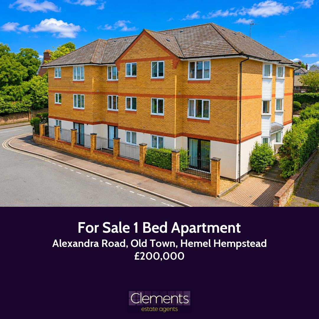 ClementsHemel's tweet photo. 🎉New to Market!

For Sale 1 Bed Apartment £200,000
Alexandra Road, Old Town, Hemel Hempstead

https://t.co/YTci9a2ZHz

Get in touch today!
☎️ 01442 214151
📧 sales@clementsestateagents.co.uk
📧 lettings@clementsestateagents.co.uk https://t.co/jPcaIvJOUh