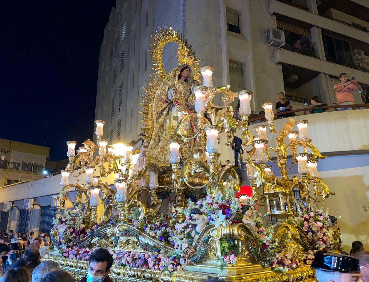 info_cofrade's tweet photo. ⚫️⚪️ 𝐀𝐂𝐓𝐔𝐀𝐋𝐈𝐃𝐀𝐃. La Hermandad del Rosario de San Julián informa de que la Banda de Música del Maestro Dueñas, de El Puerto de Santa María, no continuará acompañando a su titular. #RosariodeSanJulián https://t.co/ElM2lpU2Kb