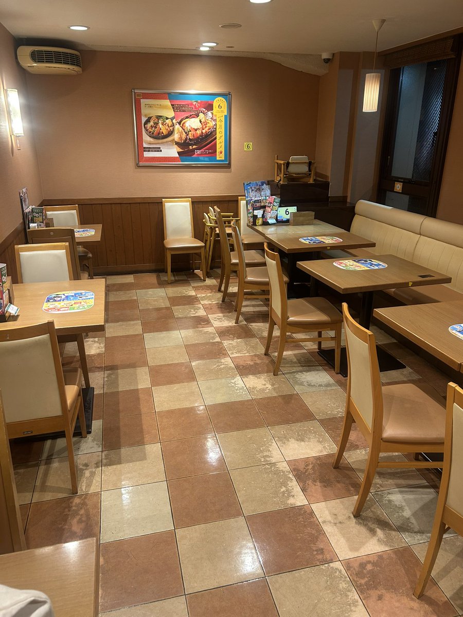 lovelivedm's tweet photo. ココスきたけどやりたかったこと全部終わって始発までクッソ暇。 https://t.co/nZHJfUKaCX