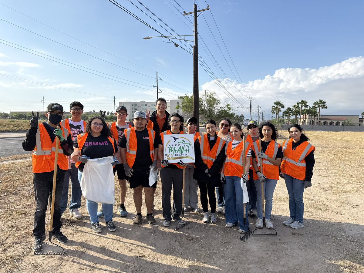 utrgv's tweet photo. Thank you, Vaqueros, for giving back and making a difference!
 
Looking for ways to volunteer? Visit our Engagement Zone to find out how you can get involved! 🔗 https://t.co/ktQjywWCc6 https://t.co/gK9JLgnz0z