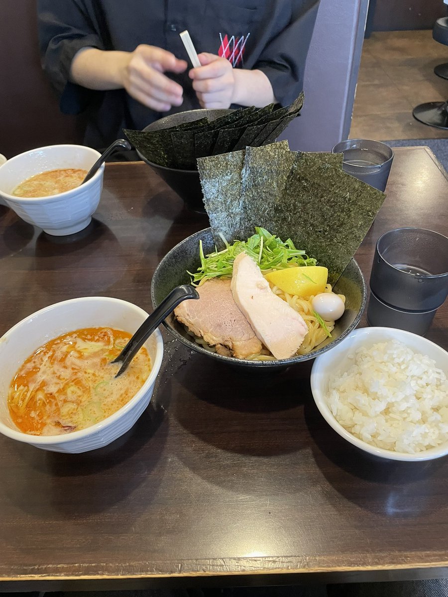 gumodesu1022's tweet photo. ご機嫌な休日 https://t.co/iR7pO7MeIm