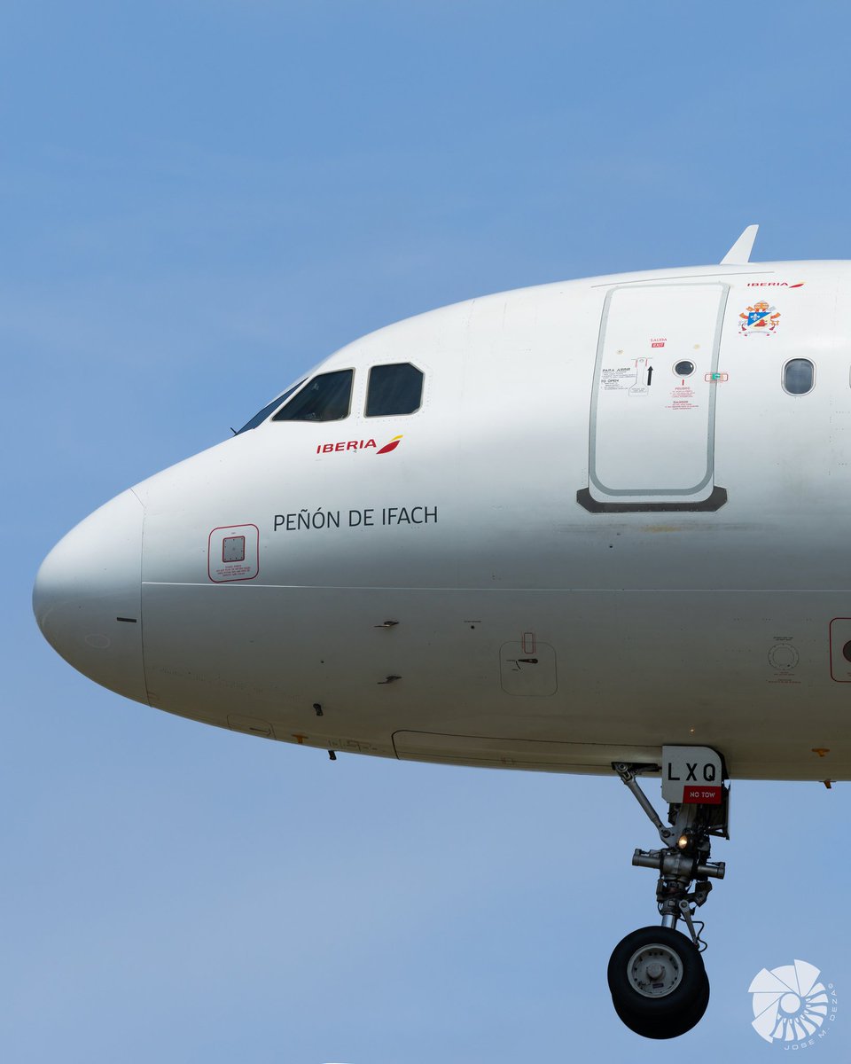 jmdeza1's tweet photo. Arriving in Barcelona, Iberia's A320 EC-LXQ carrying Pope Leo XIV from Madrid. The Pope's coat of arms with the motto 'In Illo uno unum'. words by Saint Augustine "although Christians are many, in the one Christ we are one." @iberia @air_comment @VadeAviones @Spottersbcn https://t.co/IXureXJD13