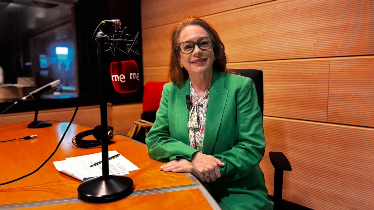Hora_America's tweet photo. 🇺🇳Hoy entrevistamos a María Fernanda Espinosa @mfespinosaEC, candidata a la Secretaría General de la ONU. Espinosa defiende un liderazgo que recupere la autoridad del organismo y que actúe como puente en un mundo polarizado

🔊https://t.co/ahj9nr5Qwl a través de @rtve https://t.co/Mv1sfeKcsl
