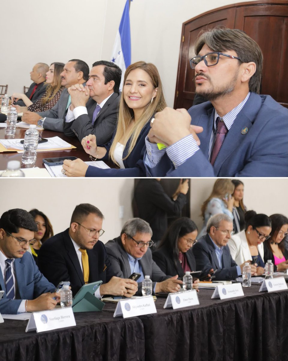 hn_congreso's tweet photo. Socialización ⚡🏛️ | La Comisión de Energía del Congreso Nacional, presidida por el diputado Milton Puerto, sostuvo una reunión de trabajo con representantes del Consejo Hondureño de la Empresa Privada (COHEP), la Empresa Nacional de Energía Eléctrica (ENEE) y la Comisión Reguladora de Energía Eléctrica (CREE), como parte del proceso de socialización de reformas al sector eléctrico.

En el encuentro, los delegados del sector empresarial entregaron un informe con propuestas y observaciones orientadas a fortalecer el documento de reformas al sector.