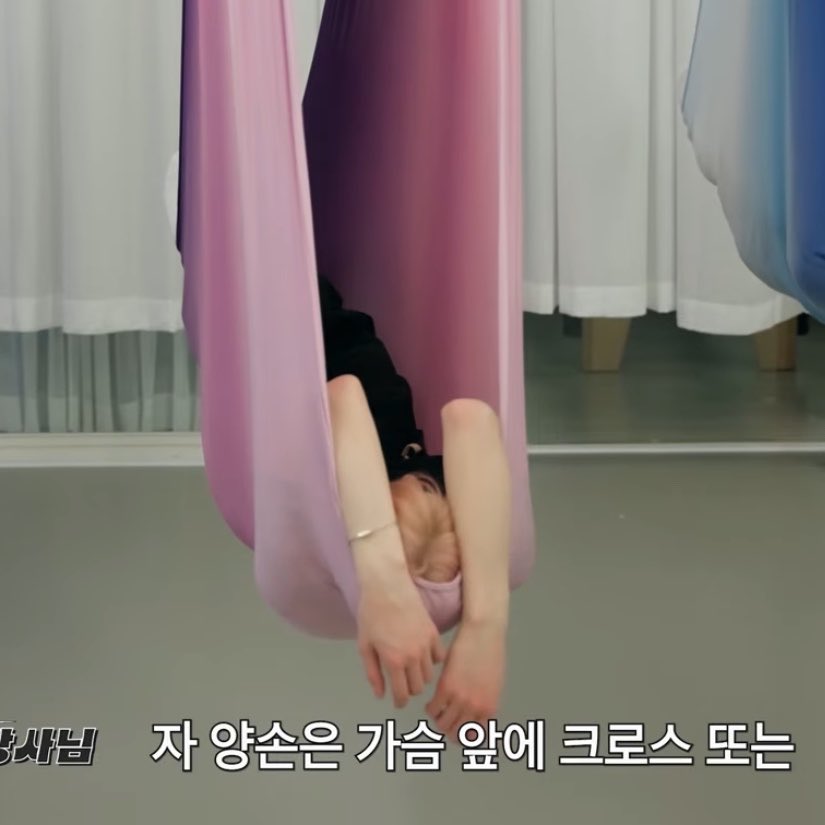 siangu_'s tweet photo. 이분팔꿈치랑손너무핑크인거
…. https://t.co/ZYekv8htQm