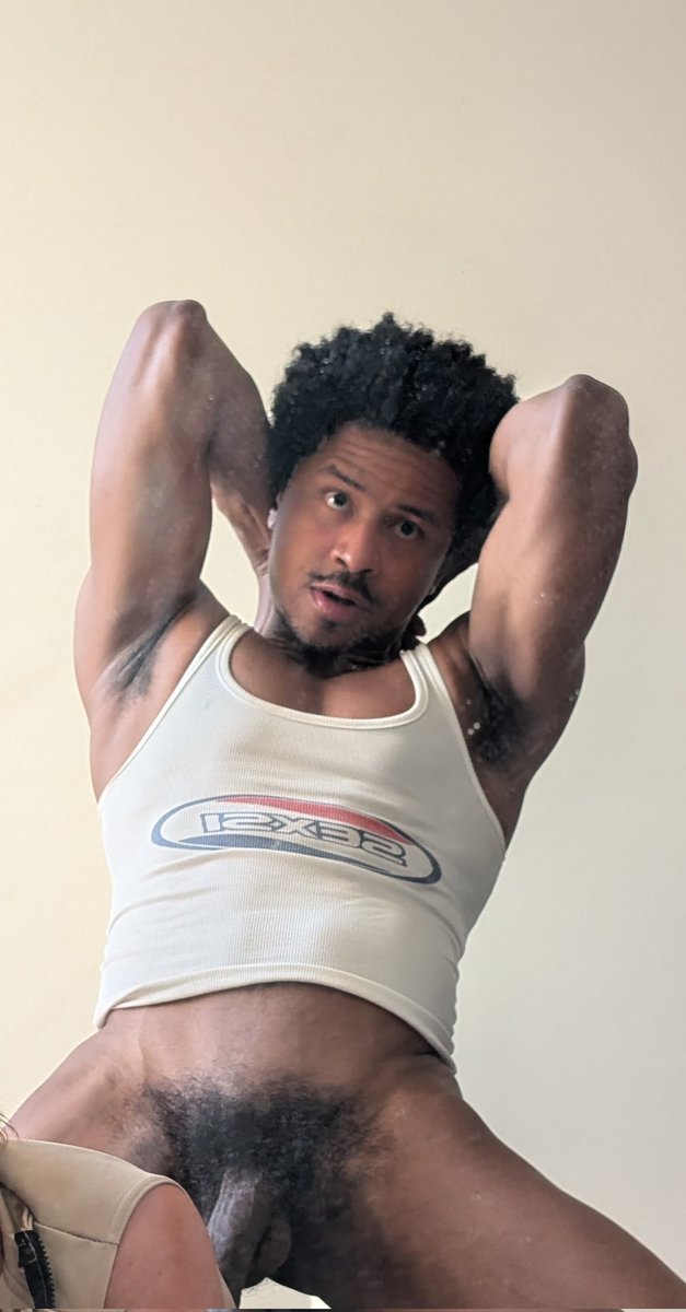 JordanFaye16's tweet photo. my new fav tank top 🩷 https://t.co/YicHZ8r0Eh