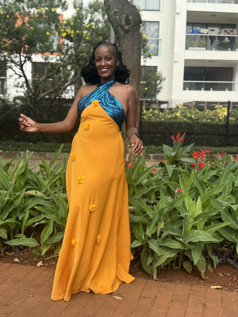 KininiAbigael's tweet photo. A thread of our beautiful dresses. I could say we're for every woman but lemme know if your style is featured🥰🫶🏾
1. Backless Options
(Maria dress 3500/ 
Waridi dress. Mustard x brocade. 4200/)
#madeinkenya 
#kenyanbrand https://t.co/RJ8lUFAdzO