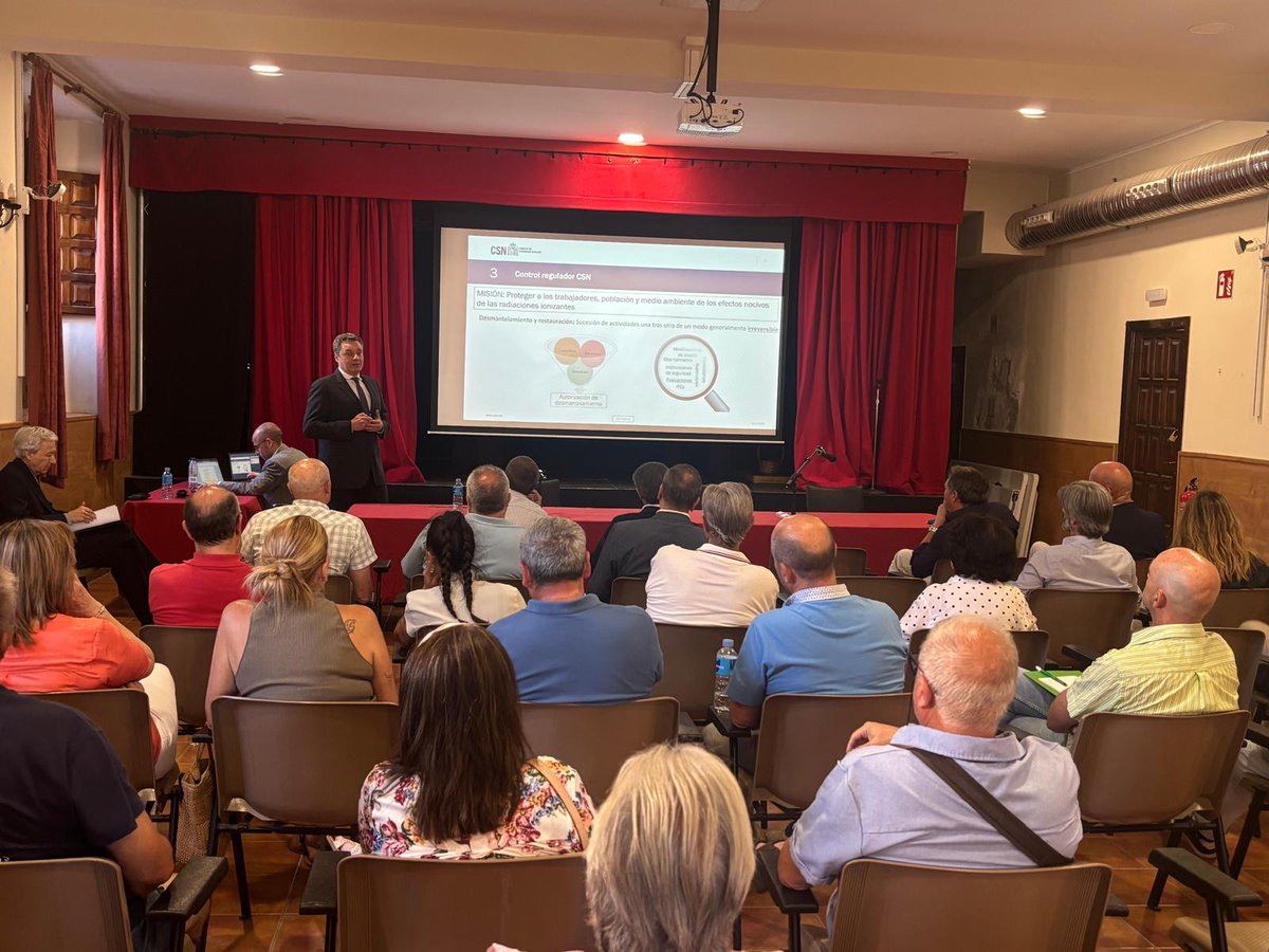 AMAC_municipios's tweet photo. 🟢Esta tarde se ha celebrado el Comité Local de Información de la central nuclear José Cabrera.
🗣️Representantes de AMAC han participado junto a representantes del @mitecogob, el @CSN_es  y @proteccioncivil @Enresa  
 👉Una jornada para impulsar la transparencia e información. https://t.co/a1yFKlJkha