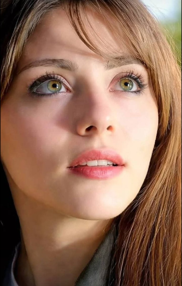 DogaRainha's tweet photo. Sila tem uma beleza tão única.
Minha Elif saudades.
#SılaTürkoğlu SılaTürkoğlu https://t.co/D1omDOnaJi