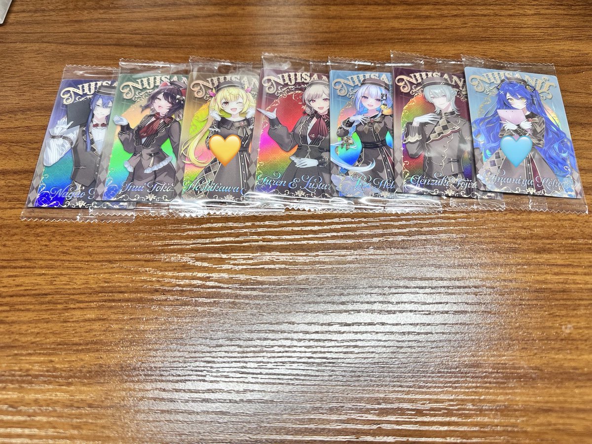 0sametako's tweet photo. @7g9szl3W6o42647 こんばんは、お返事ありがとうございます。
赤枠の方お譲り可能です◎
また、お声掛け後に追加のご連絡で恐縮なのですが、画像のものお求めでしたら、追加で交換可能でしょうか？🩵＞💛希望です。
※難しいようでしたら、先に決まった5:4をお願いいたします。 https://t.co/Q4vpx0GuwI